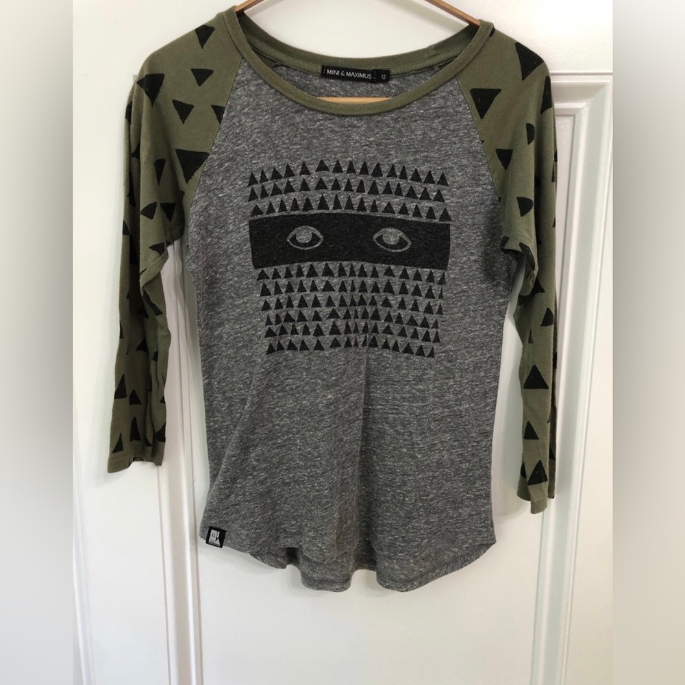 Kids' Graphic Raglan Tee - Gray and Green 12